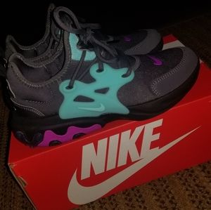 Nike React Presto Grey 6 Women's (4.5 Youth)